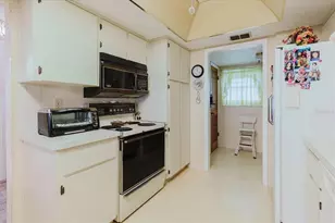 7614 Radcliffe Cir, Port Richey, FL 34668 - Photo 24