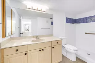 7700 Sun Island Dr S, South Pasadena, FL 33707 - Photo 20