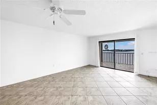 7700 Sun Island Dr S, South Pasadena, FL 33707 - Photo 8