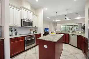 27211 Hawks Nest Cir, Wesley Chapel, FL 33544 - Photo 14