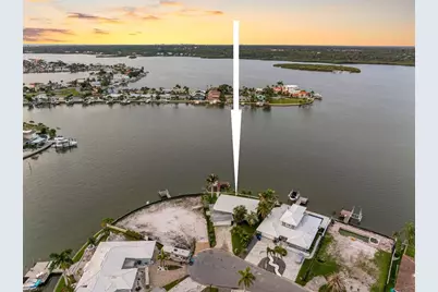 493 Bath Club Boulevard N, North Redington Beach, FL 33708 - Photo 4