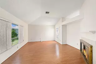 7112 Hollowell Dr, Tampa, FL 33634 - Photo 4