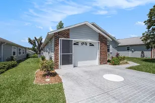 37422 Teaberry Loop, Zephyrhills, FL 33542 - Photo 2