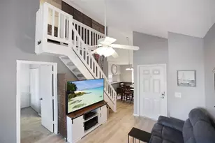 6939 Stonesthrow Cir N, Saint Petersburg, FL 33710 - Photo 1