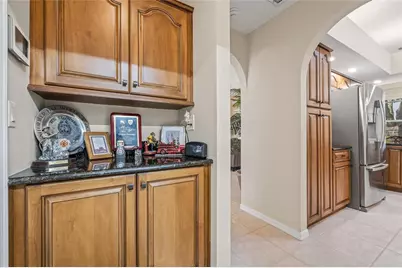 1156 Darlington Oak Drive NE, Saint Petersburg, FL 33703 - Photo 38