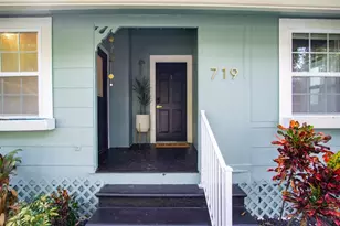 719 8th St N, Saint Petersburg, FL 33701 - Photo 18