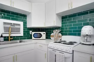 719 8th St N, Saint Petersburg, FL 33701 - Photo 22