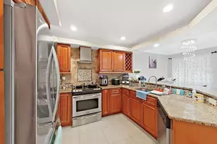 4920 Eldorado Dr, Tampa, FL 33615 - Photo 8