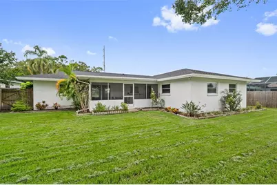 1877 Del Robles Drive, Clearwater, FL 33764 - Photo 10