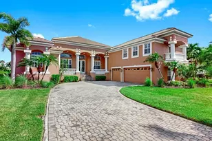 6408 Rubia Cir, Apollo Beach, FL 33572 - Photo 2