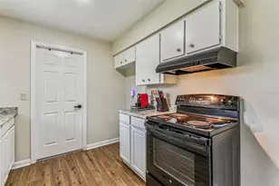 6007 Calendar Ct W, Lakeland, FL 33812 - Photo 14