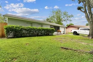 6007 Calendar Ct W, Lakeland, FL 33812 - Photo 4