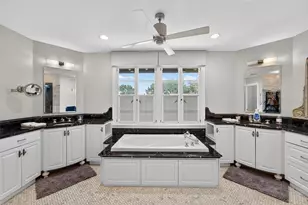 301 Caspian St, Tampa, FL 33606 - Photo 44