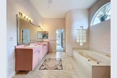 7116 Pebble Beach Lane, Seminole, FL 33777 - Photo 20