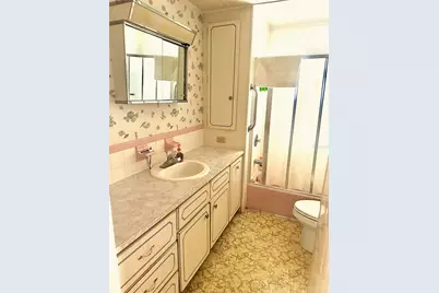 2000 E Bay Drive #116, Largo, FL 33771 - Photo 10