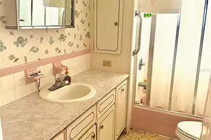 2000 E Bay Dr, Largo, FL 33771 - Photo 10