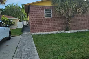 7840 Boca Ciega Dr, Saint Pete Beach, FL 33706 - Photo 2