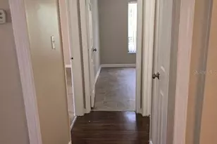 7601 Paula Dr, Tampa, FL 33615 - Photo 8