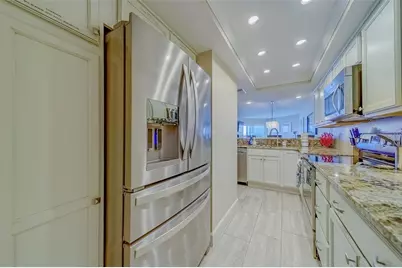 17980 Gulf Boulevard #402, Redington Shores, FL 33708 - Photo 10