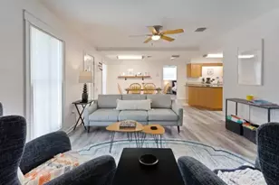 1411 Gray St S, Gulfport, FL 33707 - Photo 2