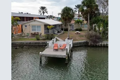 18207 Gulf Boulevard, Redington Shores, FL 33708 - Photo 4