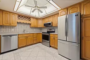 5130 Brittany Dr S, Saint Petersburg, FL 33715 - Photo 6