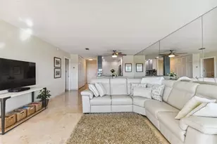 100 Bluff View Dr, Belleair Bluffs, FL 33770 - Photo 26