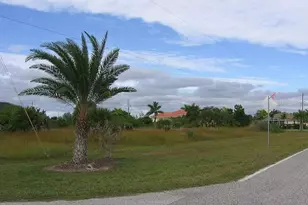 15725 Meacham Cir, Port Charlotte, FL 33981 - Photo 1