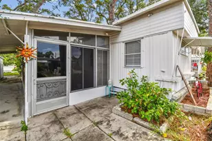 7803 46th Ave N, Saint Petersburg, FL 33709 - Photo 4