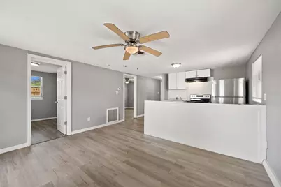 605 S S Disston Ave, Tarpon Springs, FL 34689 - Photo 38