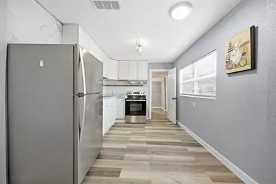 605 S S Disston Ave, Tarpon Springs, FL 34689 - Photo 14