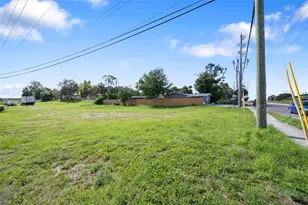 605 S S Disston Ave, Tarpon Springs, FL 34689 - Photo 4