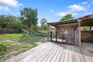 605 S S Disston Ave, Tarpon Springs, FL 34689 - Photo 24