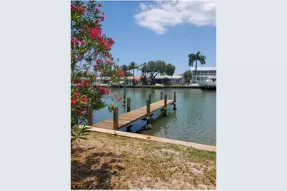 318 Windrush Boulevard #9, Indian Rocks Beach, FL 33785 - Photo 2