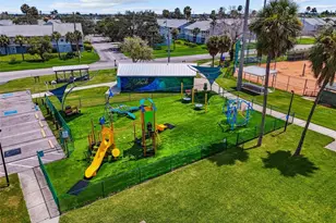 12134 Capri Cir S, Treasure Island, FL 33706 - Photo 48