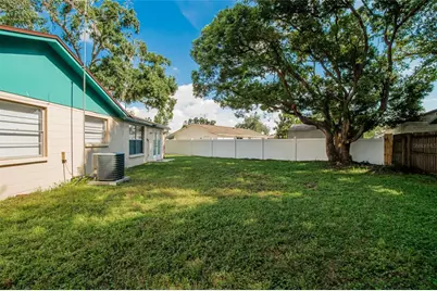 611 Highview Circle N, Brandon, FL 33510 - Photo 16
