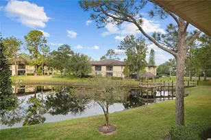 2679 Sabal Springs Cir, Clearwater, FL 33761 - Photo 2