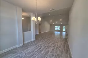 37107 Hidden View, Dade City, FL 33523 - Photo 8