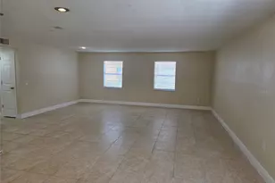 9004 Tudor Dr, Tampa, FL 33615 - Photo 4