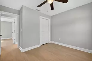 8110 Macoma Dr NE, Saint Petersburg, FL 33702 - Photo 38