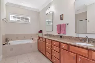 2807 W Sitios St, Tampa, FL 33629 - Photo 40