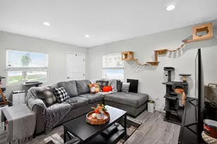 910 Whiteway Dr, Brooksville, FL 34601 - Photo 6