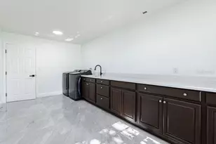 1032 Legends Pass Dr, Valrico, FL 33594 - Photo 26