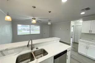 1835 Nevada Ave NE, Saint Petersburg, FL 33703 - Photo 8