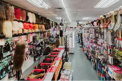 1326 Dr Martin Luther King Jr Street S, Saint Petersburg, FL 33701 - Photo 18