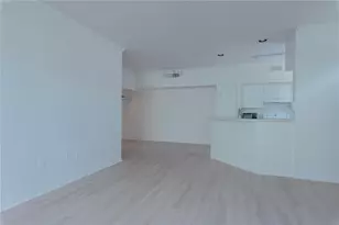 10430 White Lake Ct, Tampa, FL 33626 - Photo 4