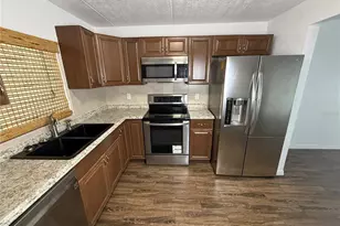 14421 Americana Cir, Tampa, FL 33613 - Photo 6