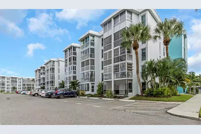 4910 38th Way S #111, Saint Petersburg, FL 33711 - Photo 2