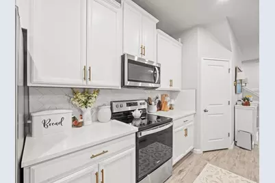 5513 Brooklet Woods Drive, Wesley Chapel, FL 33545 - Photo 12