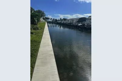 4859 Coquina Key Drive SE #C, Saint Petersburg, FL 33705 - Photo 16